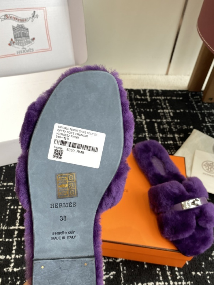 H**mes SLIPPERS