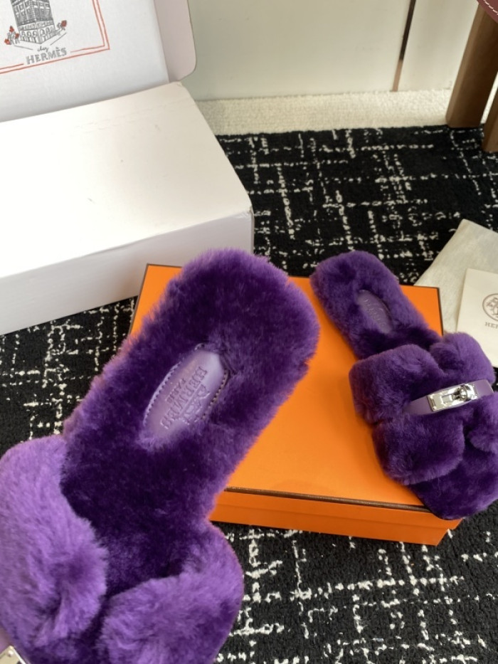 H**mes SLIPPERS
