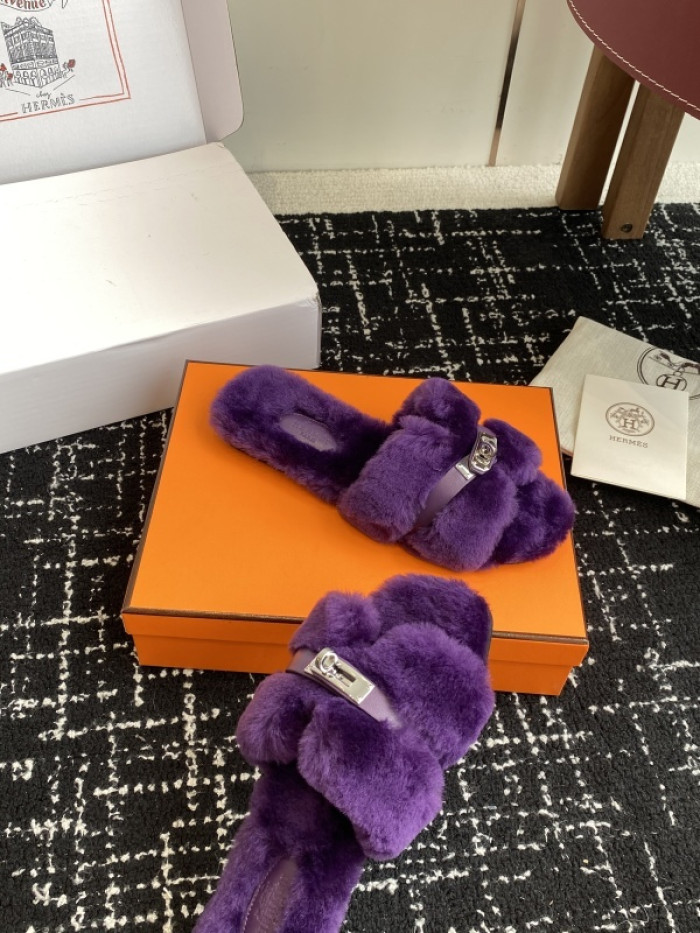H**mes SLIPPERS