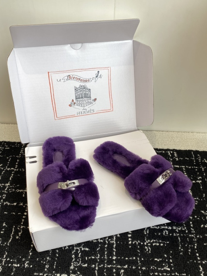 H**mes SLIPPERS
