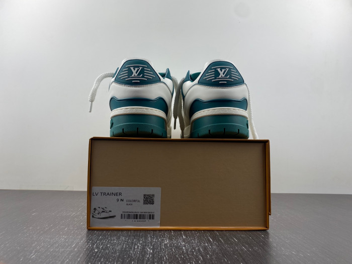 l0vt sneakers
