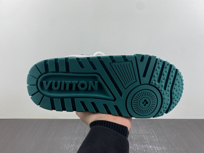 l0vt sneakers
