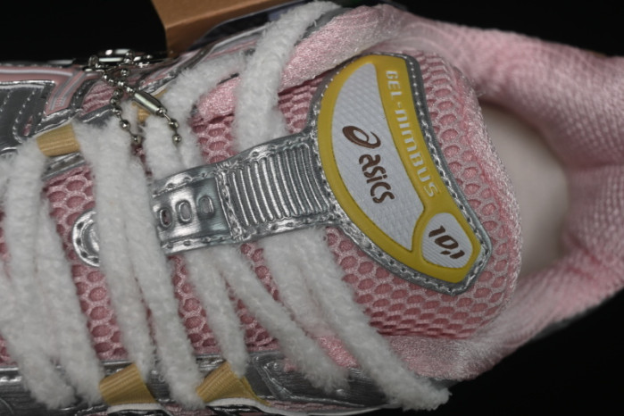 As*ic*s Vandy the Pink Gel-Nimbus 10.1 Strawberry Cream 1203A865-702