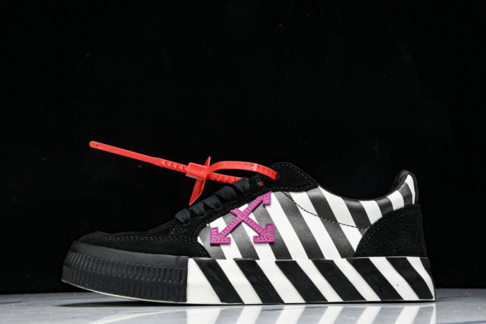 Off-White c/o Virgil Abloh