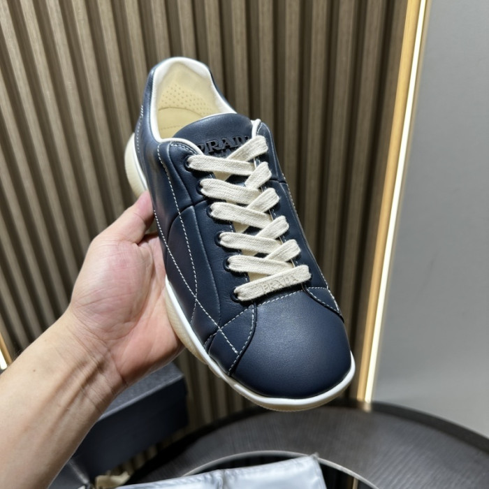 Pra*a SNEAKER