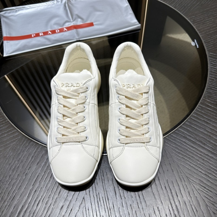 Pra*a SNEAKER