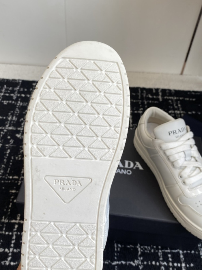 Pra*a SNEAKER