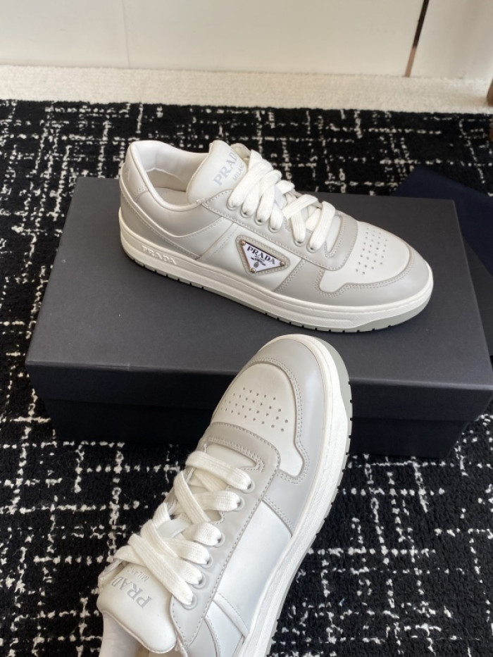 Pra*a SNEAKER