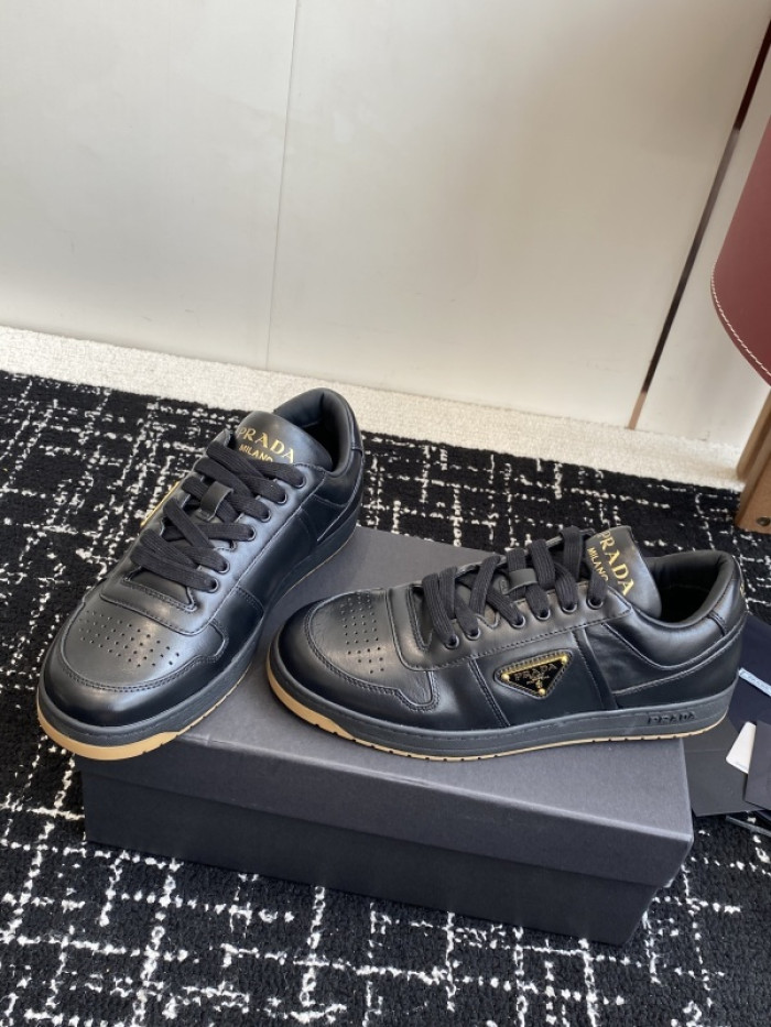Pra*a SNEAKER