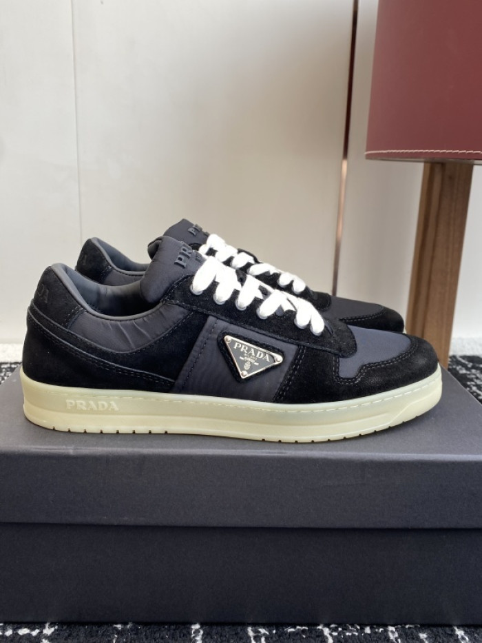 Pra*a SNEAKER