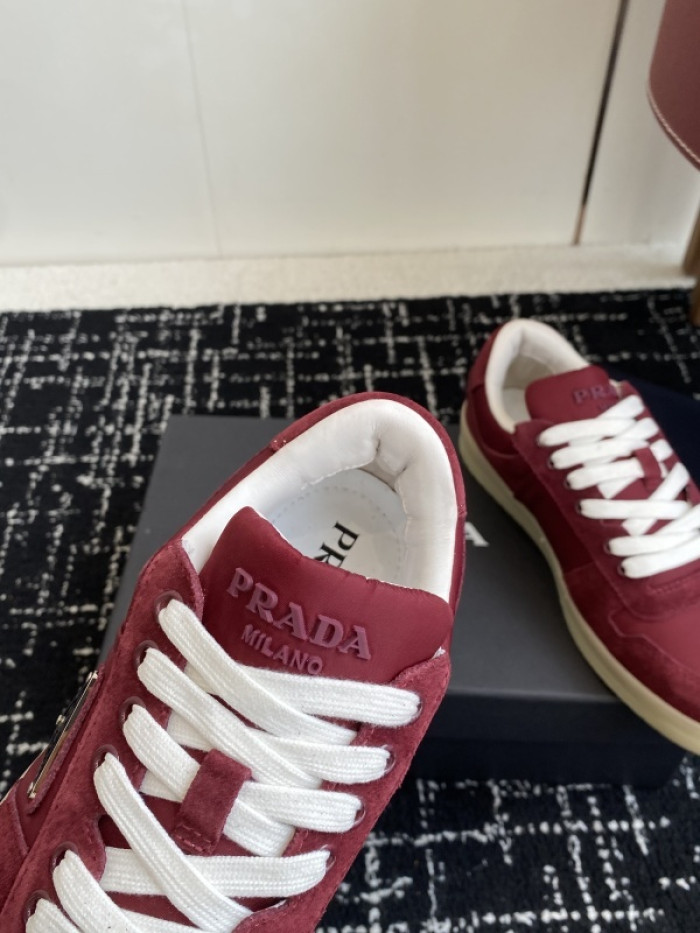 Pra*a SNEAKER