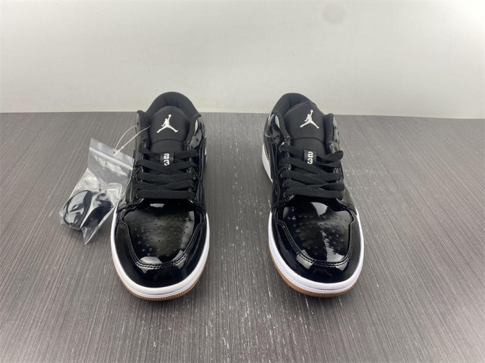 air jordan 1 retro low black gold patent 554723-032