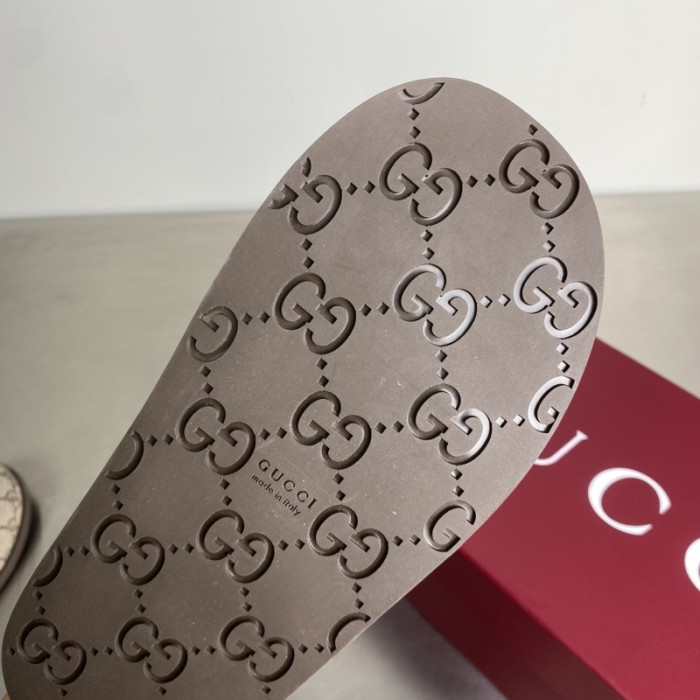 G*u*i SANDALS D06674