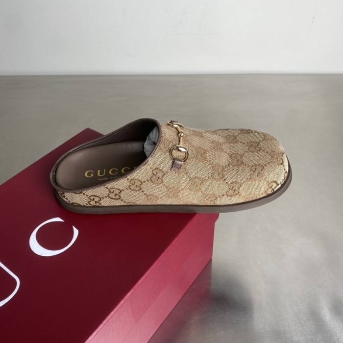G*u*i SANDALS D06671
