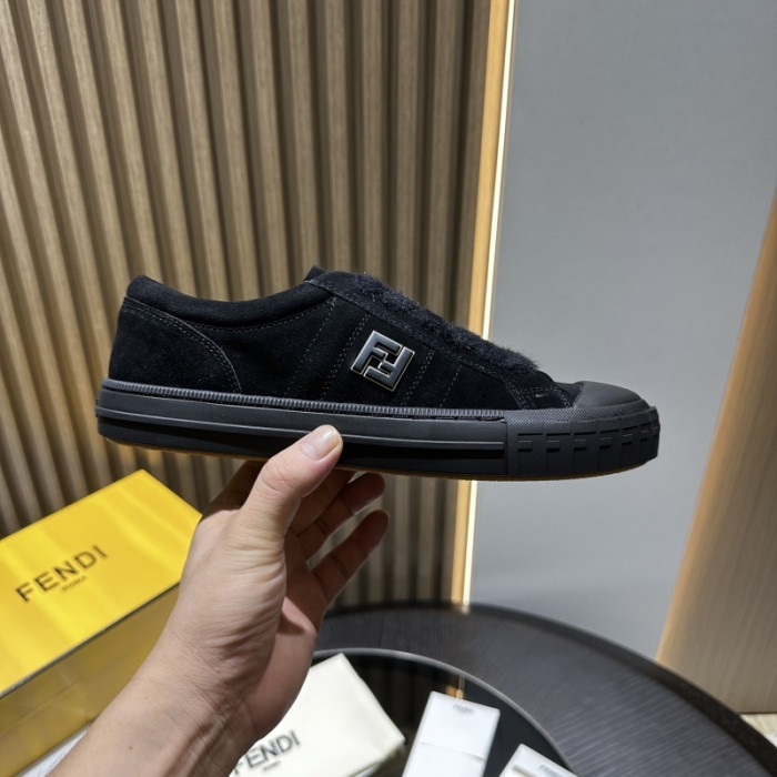 F**di SNEAKERS