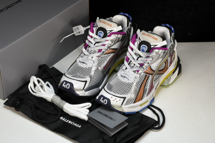 Ba*len*cia*ga Runner 772774 W3RBW-9168