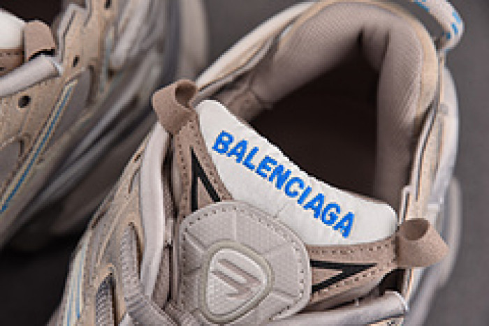 Ba*len*cia*ga Runner 772774 W3RNY 2240