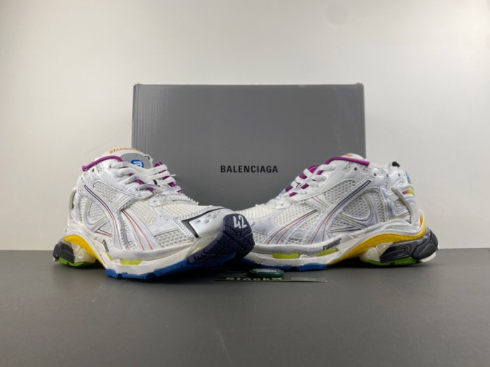Ba*len*cia*ga Runner 772774 WRUNG 9800