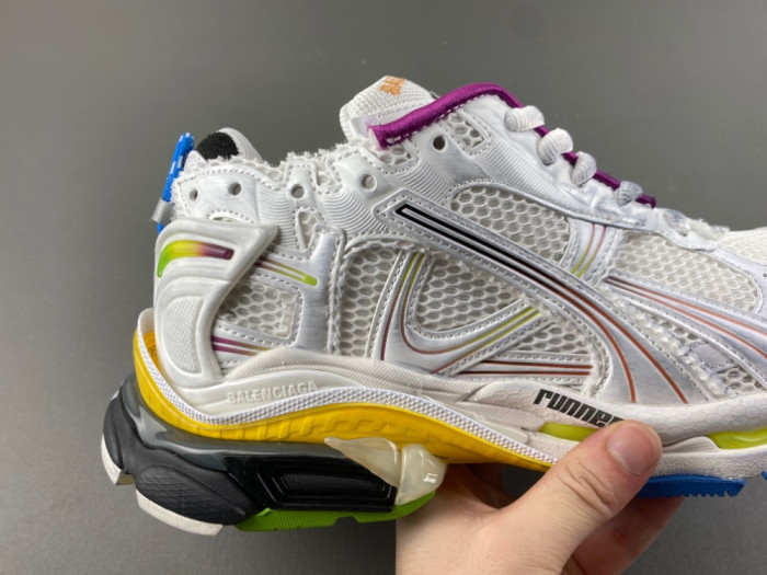 Ba*len*cia*ga Runner 772774 WRUNG 9800
