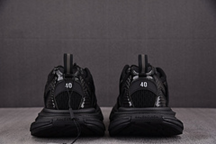 Ba*len*cia*ga 3XL SNEAKER 825601 W3XCH 1000