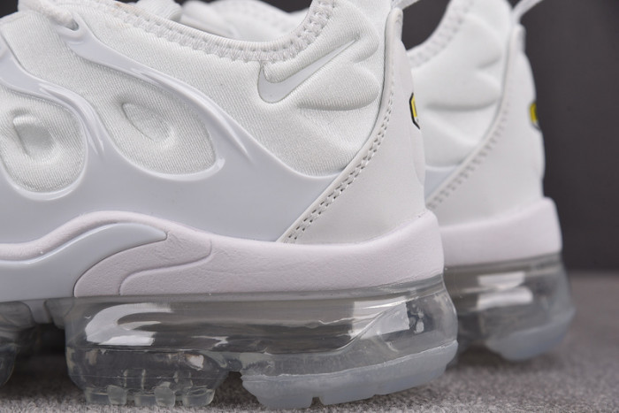 NEW Nike Air VaporMax Plus White Pure Platinum 924453-100