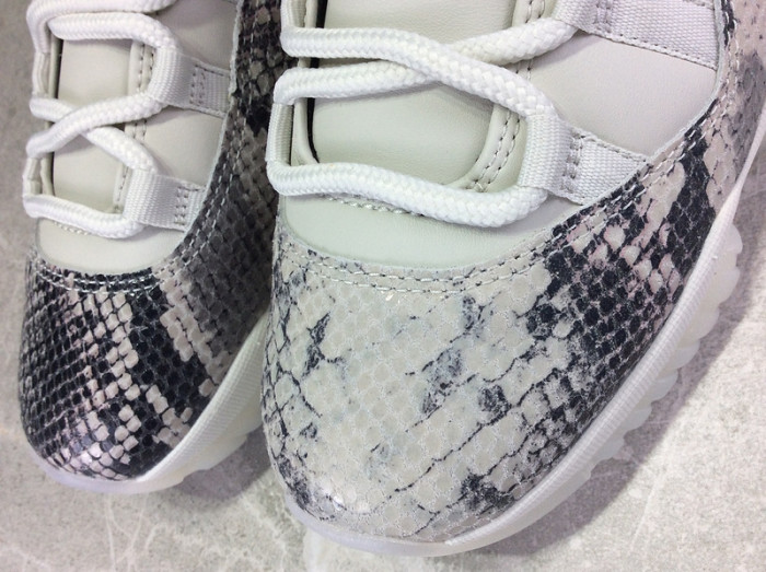 jordan 11 retro low snake light bone cd6846-002