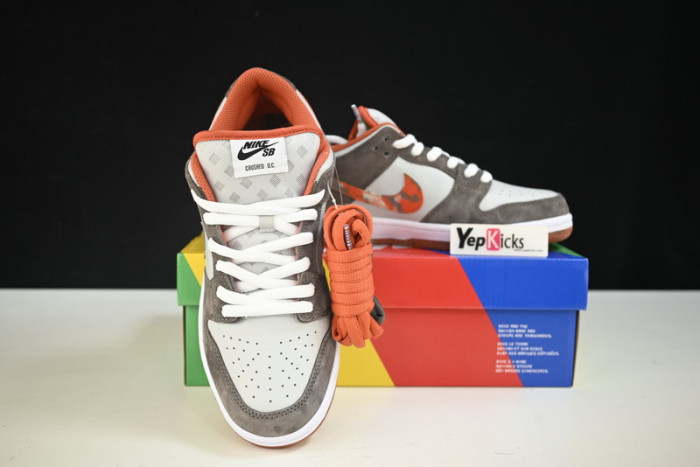 crushed skate x nike sb dunk low dh7782-001