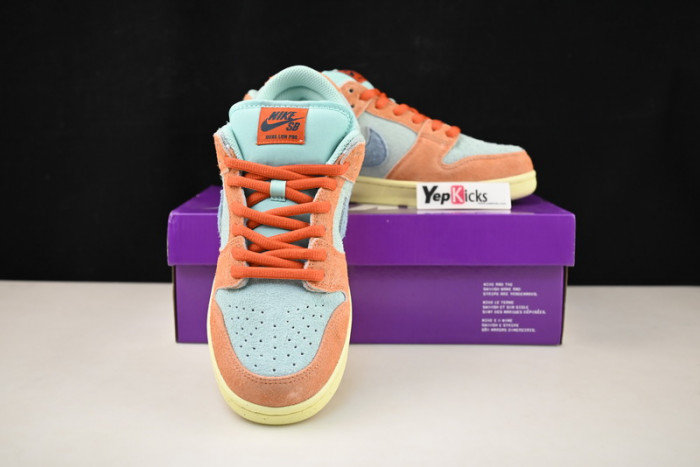 nike sb dunk low “noise aqua” dv5429-800