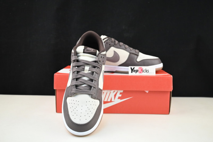 nike dunk low plum eclipse fj4734-100