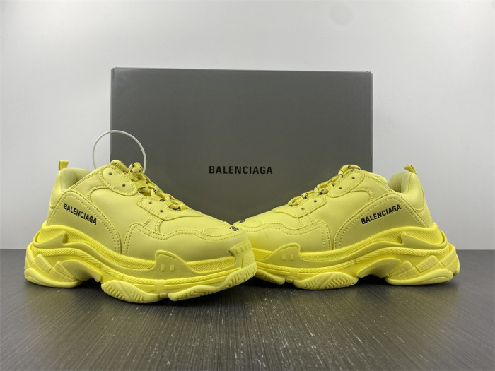 Ba*len*cia*ga Triple S SNEAKER W1FB5 2308