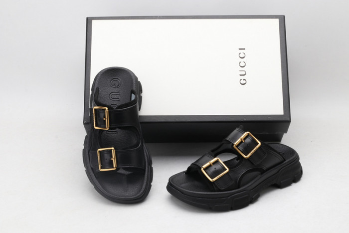 G*u*i SLIDES G082