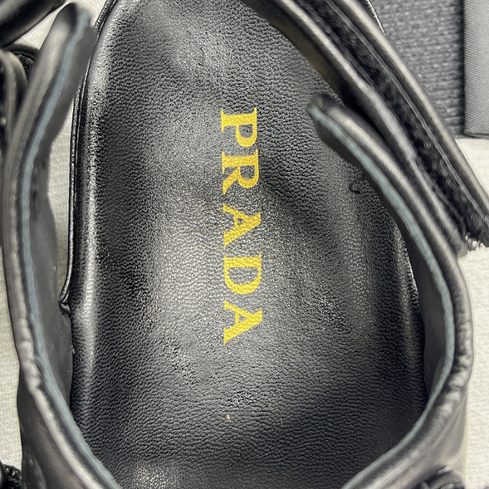 pra*a sandals p062