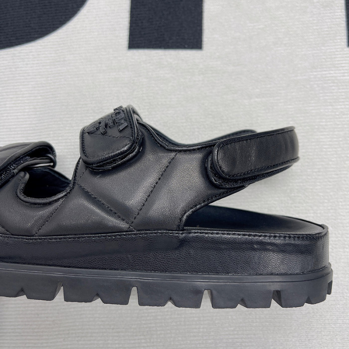 pra*a sandals p062