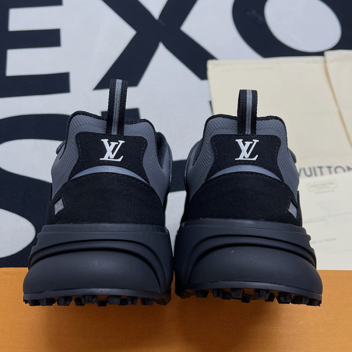 l0vt sneakers