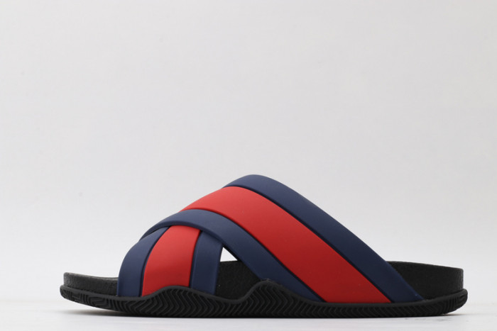 G*u*i SLIDES G086