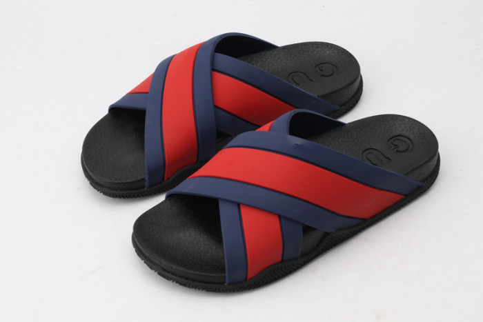 G*u*i SLIDES G086