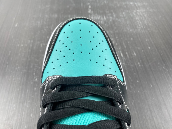 nike sb dunk low Di*m*nd s*pply co. aqua blue 304292-402
