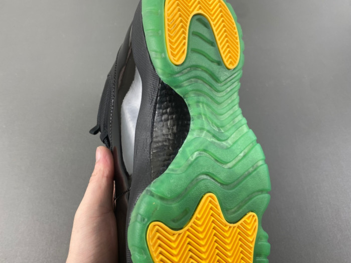 Air Jordan 11 CT8012-037