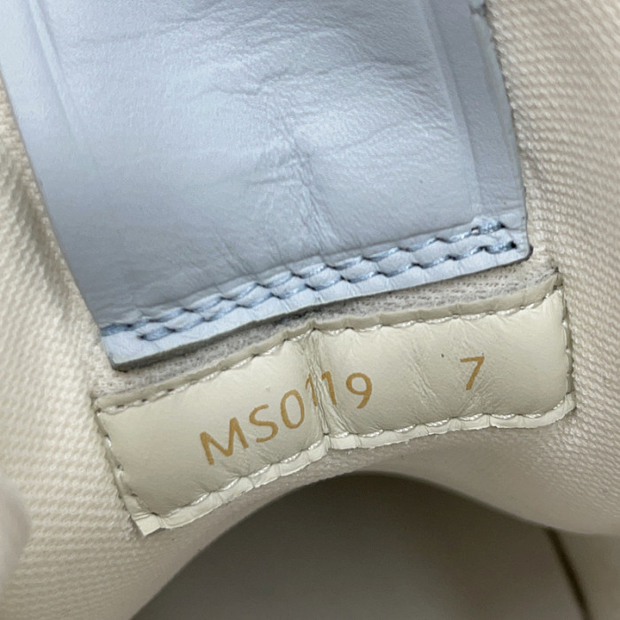 l0vt sneakers