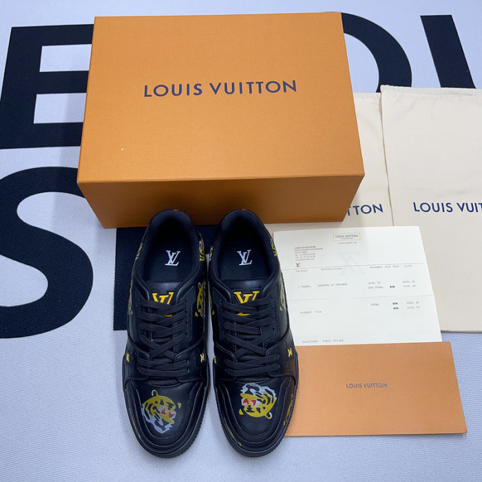 l0vt sneakers