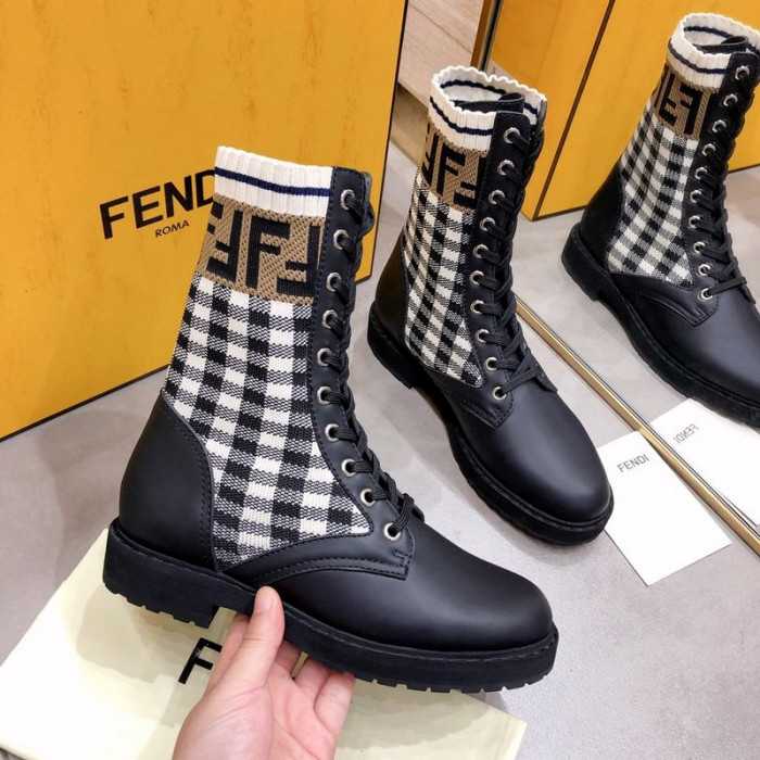 F**di ANKLE BOOTS F003