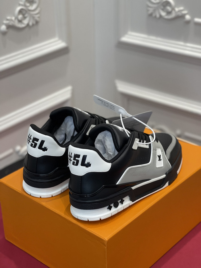 l0vt sneakers