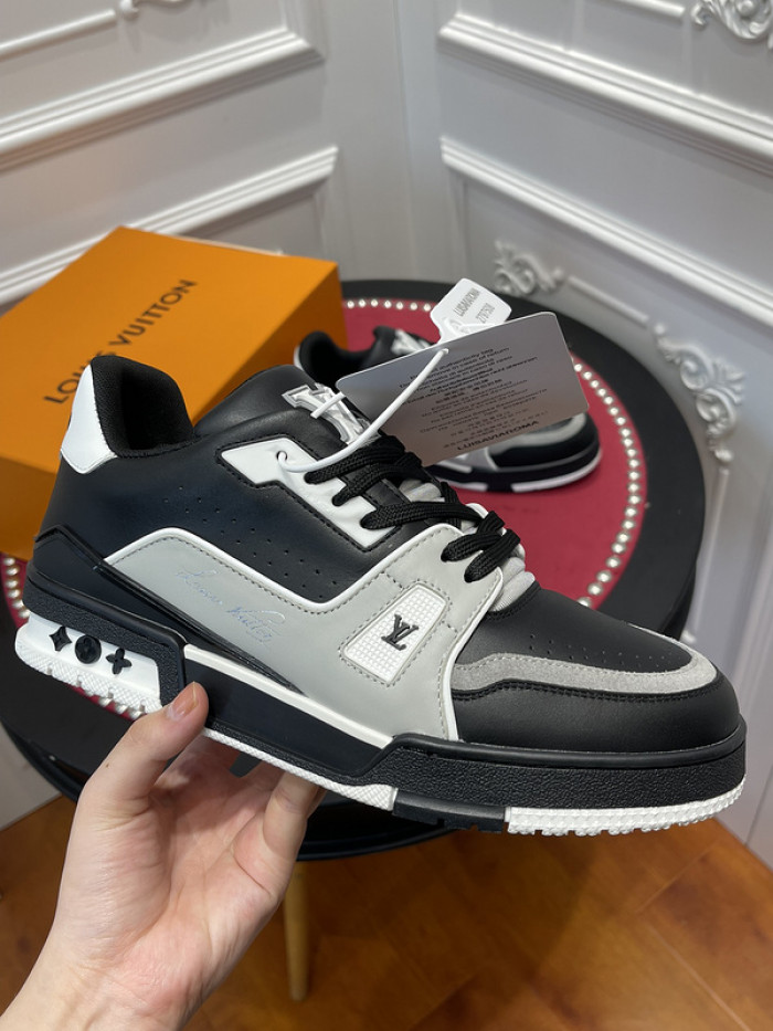 l0vt sneakers