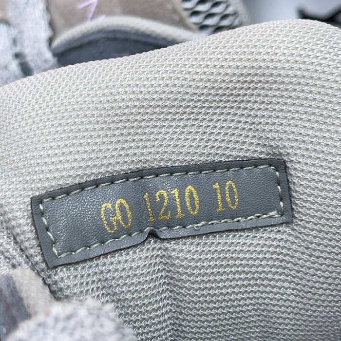 l0vt sneakers