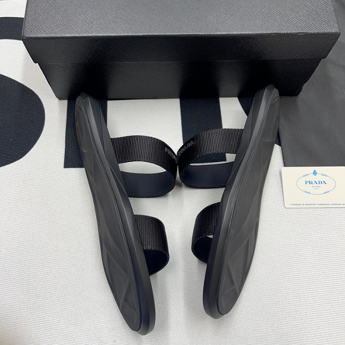 pra*a sandals p072