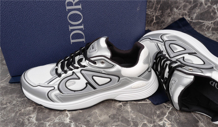D*0r B30 SNEAKERS D0357