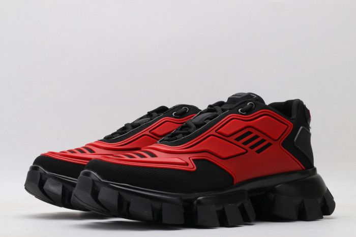 pra*a sneaker p020