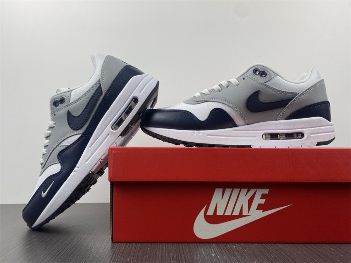 l0vt sneakers