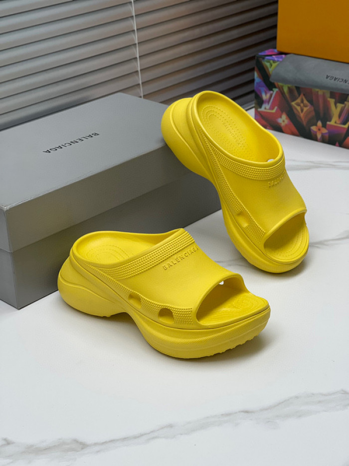 Ba*len*cia*ga Sandals W3R83 7500