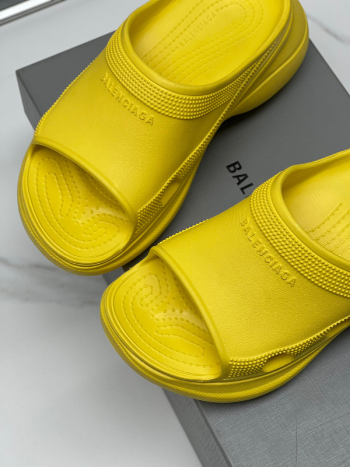 Ba*len*cia*ga Sandals W3R83 7500